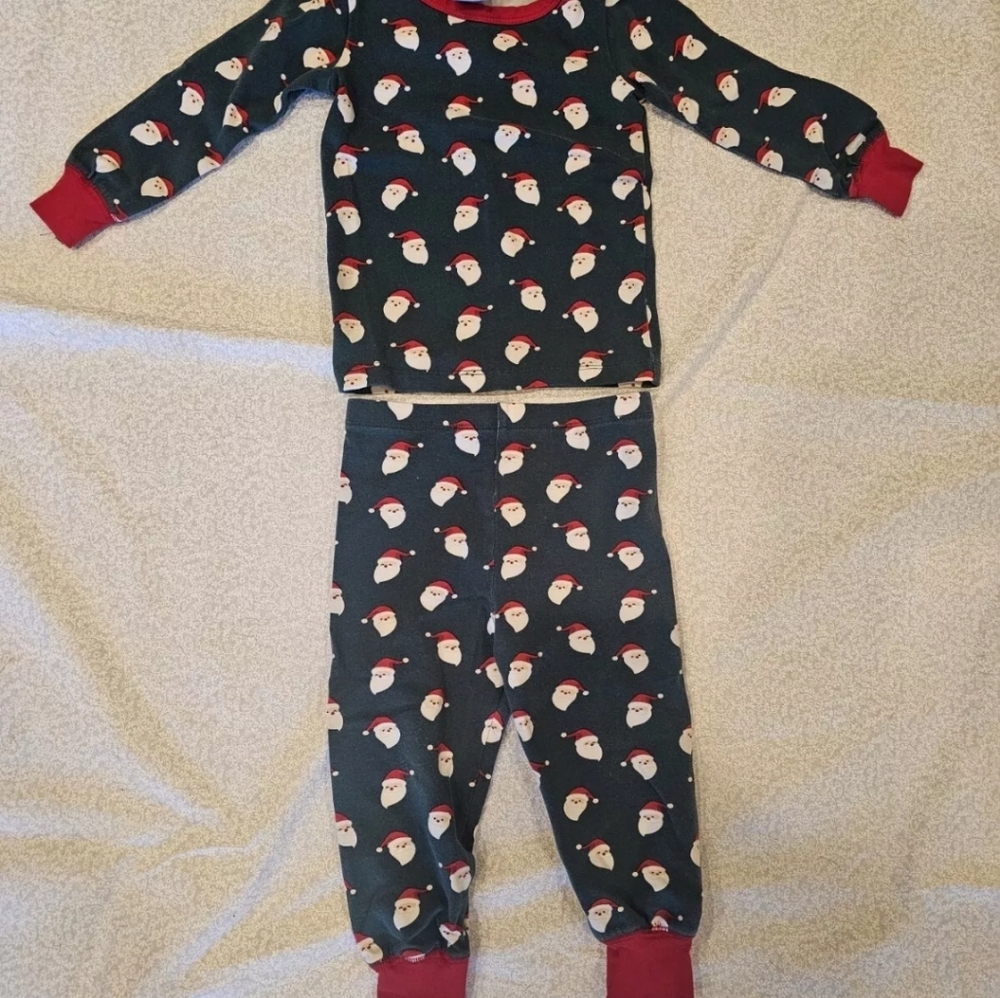 Starting out children's 2 piece santa pajamas size 24 month